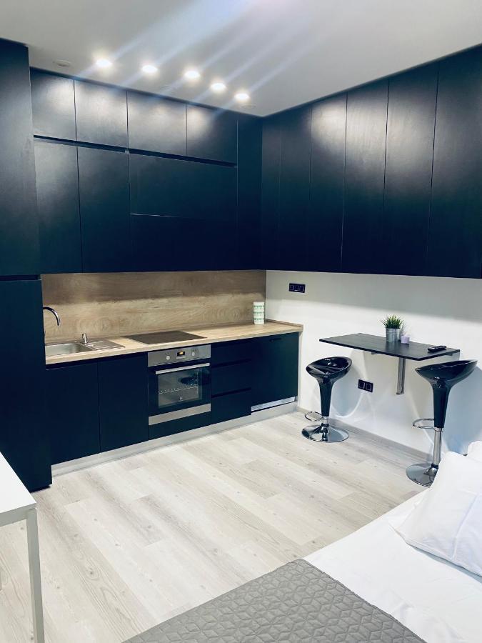 Sweet Apartment *